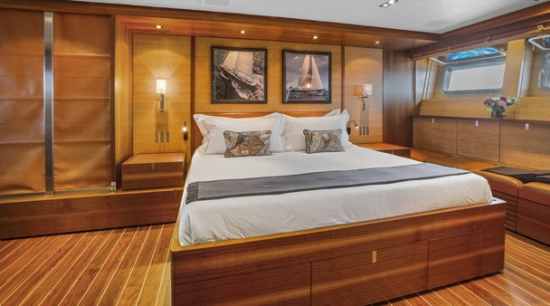 Perini Navi 40 m FAST CRUISING LINE usata in vendita