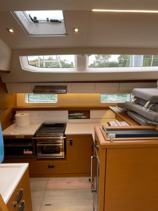 Jeanneau J 65 usata in vendita