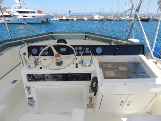 Hatteras Yachts 45 Convertible de segunda mano en venta