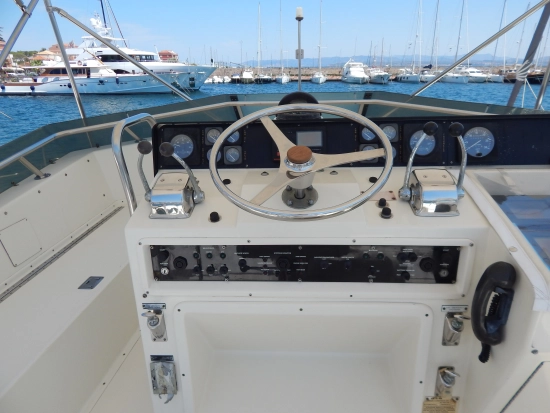 Hatteras Yachts 45 Convertible de segunda mano en venta