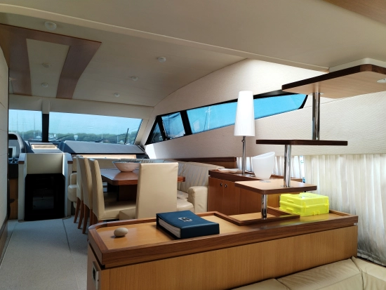 Ferretti 681 usata in vendita