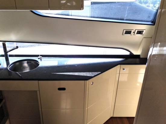 Ferretti 681 usata in vendita