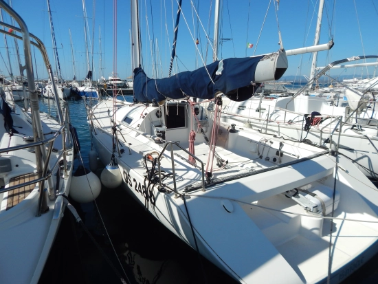 Maxi Dolphin Giro 34 usata in vendita