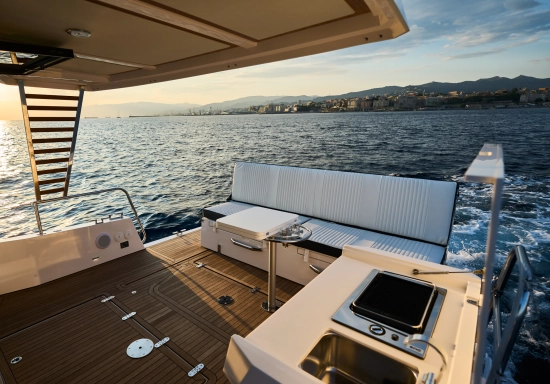 NEW Northman ECO Trawler 1300 Fly novos à venda