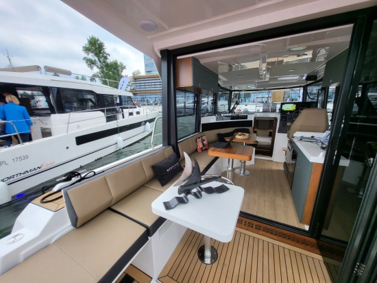 Northman Trawler 1050 DEMO Perfect Equ Fly usado à venda