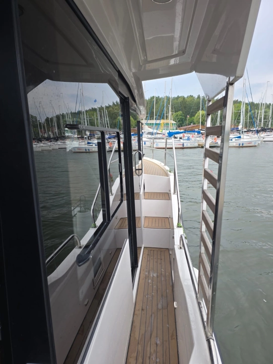 Northman Trawler 1050 DEMO Perfect Equ Fly usado à venda