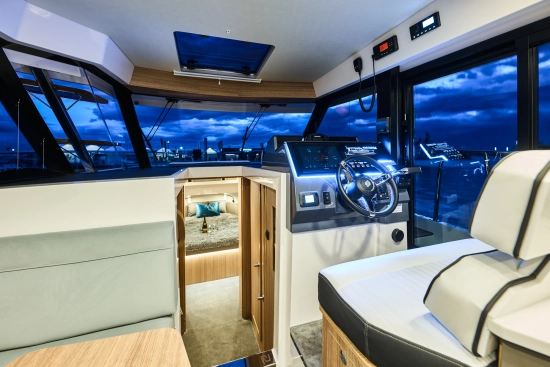 NEW Northman ECO Trawler 1300 Fly novos à venda