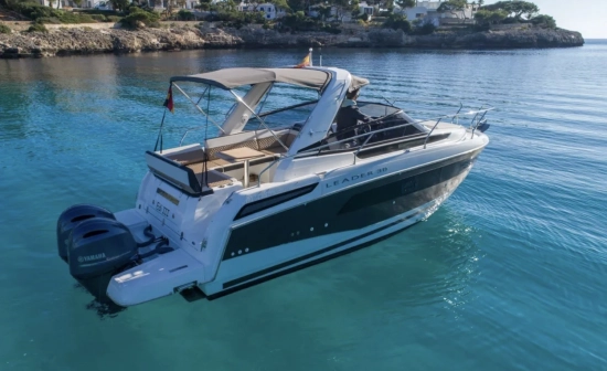 Jeanneau Leader 30 Outboard 2x 200 hp Perfect Condition usado à venda