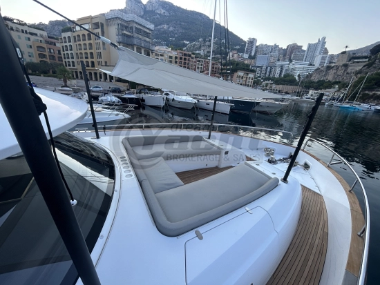 Azimut MAGELLANO 66 usado à venda