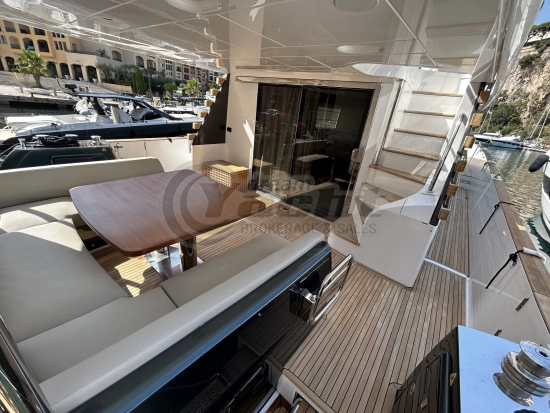 Azimut MAGELLANO 66 usado à venda