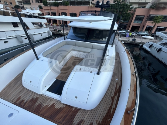 Azimut MAGELLANO 66 usado à venda