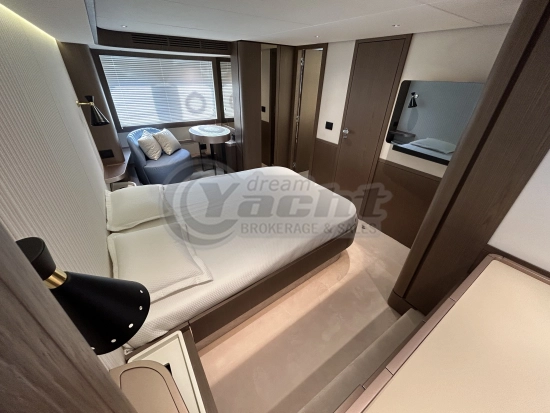 Azimut MAGELLANO 66 usado à venda