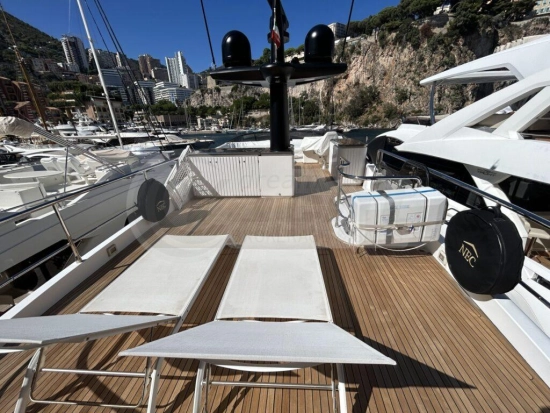Azimut MAGELLANO 66 usado à venda