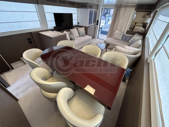 Azimut MAGELLANO 66 usado à venda