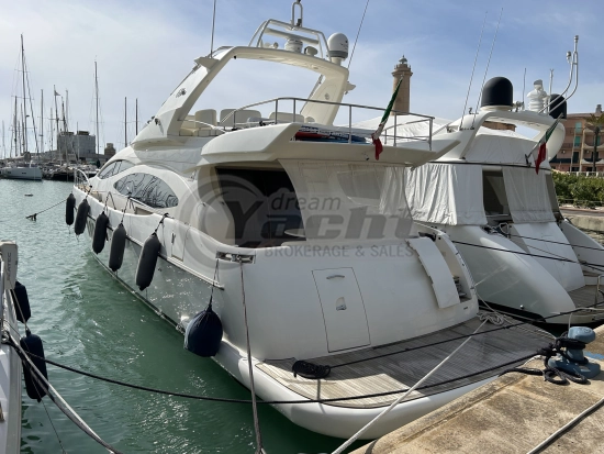 Azimut 68 PLUS usado à venda