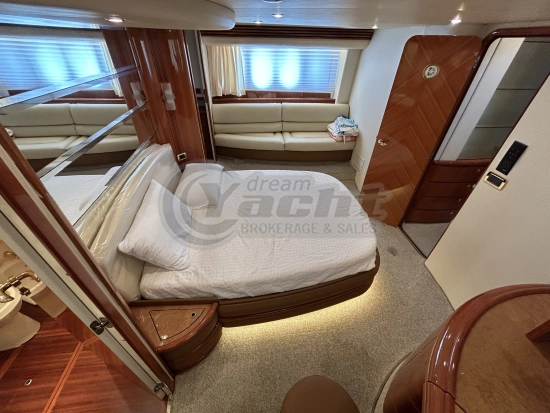 Azimut 68 PLUS usado à venda