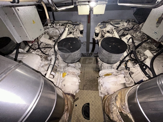 Azimut 68 PLUS usado à venda