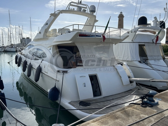 Azimut 68 PLUS usado à venda