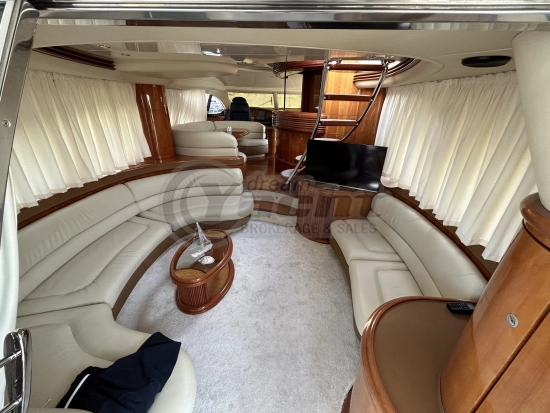 Azimut 68 PLUS usado à venda