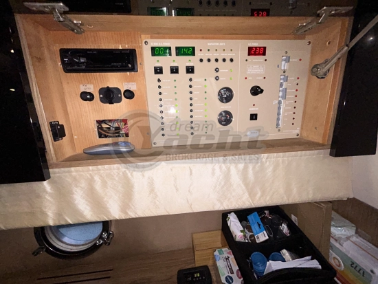 Sessa Marine C43 usado à venda