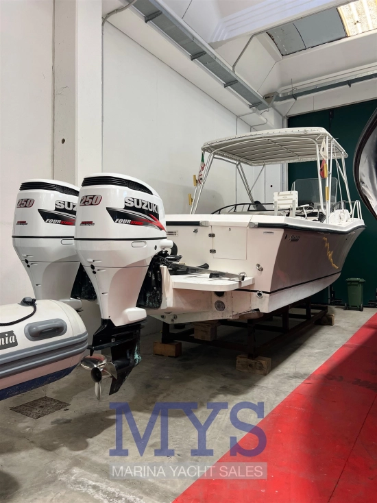 Mako Marine 295 usata in vendita