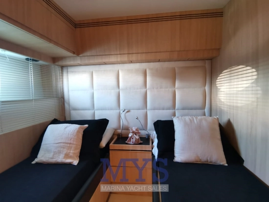 Uniesse 75 HT usata in vendita