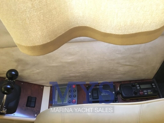 Galeon 330 Fly usata in vendita