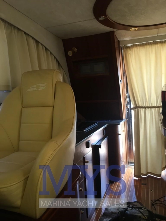 Galeon 330 Fly usata in vendita