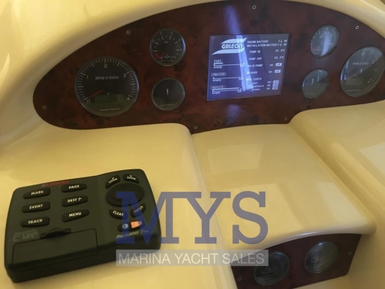 Galeon 330 Fly usata in vendita