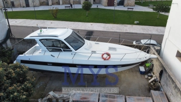 Comar Yachts IPERION 37 usado à venda