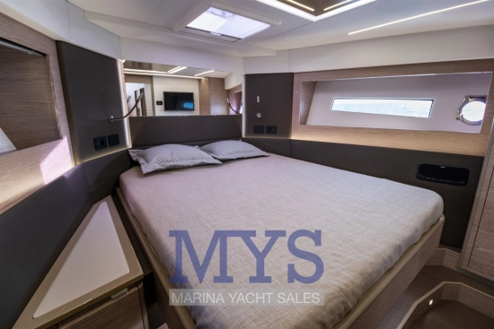 Cayman Yachts 60 HT usata in vendita