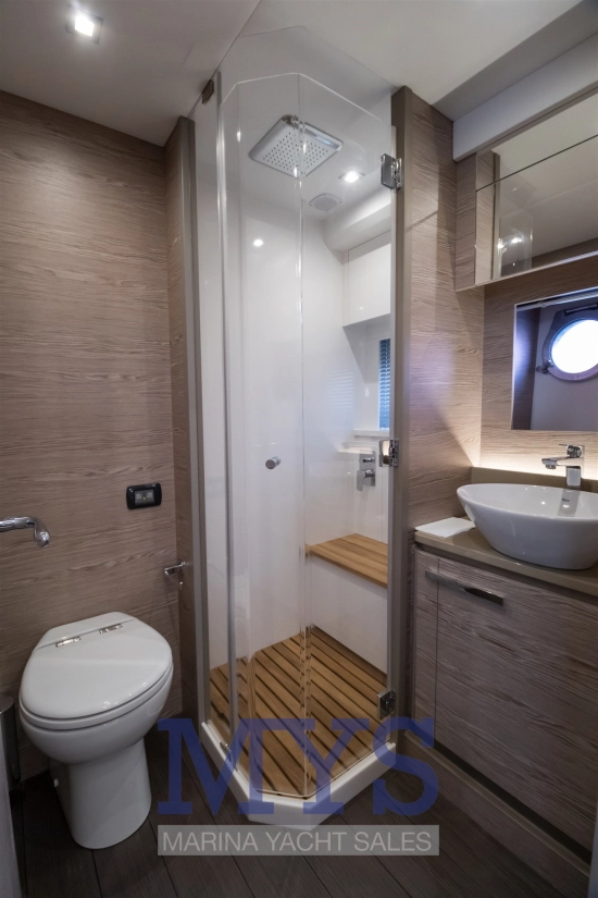 Cayman Yachts 60 HT usata in vendita