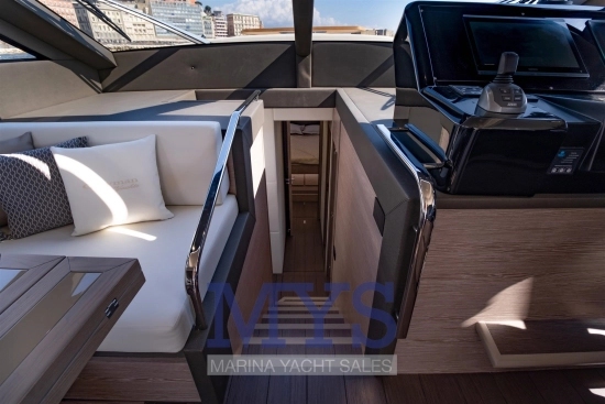 Cayman Yachts 60 HT usata in vendita
