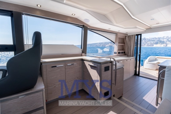 Cayman Yachts 60 HT usata in vendita
