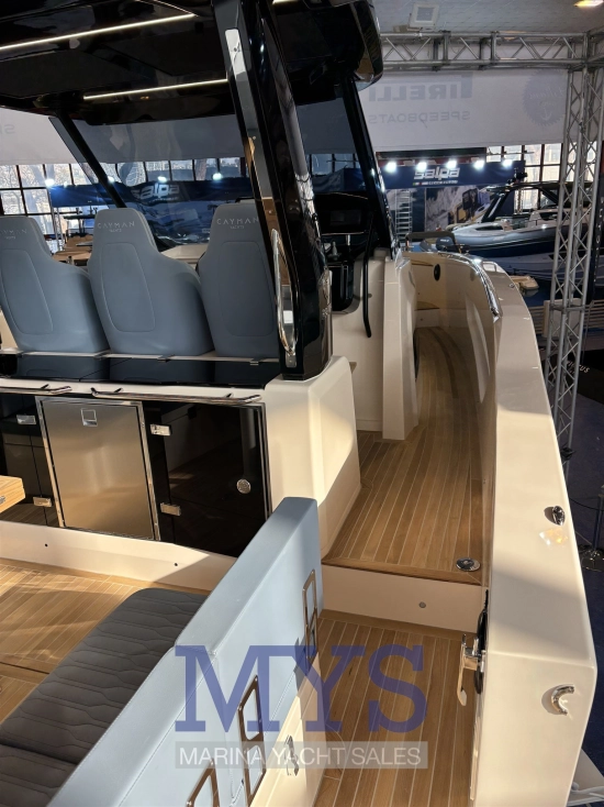 Cayman Yachts 380 WA nuevo en venta