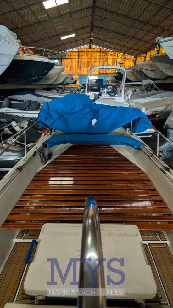 Boston Whaler 22 Outrage usado à venda