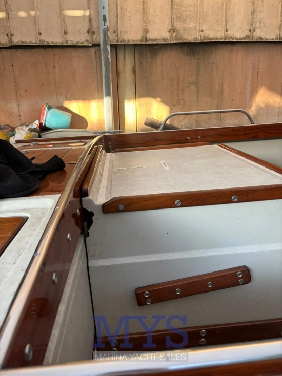 Boston Whaler 22 Outrage usado à venda