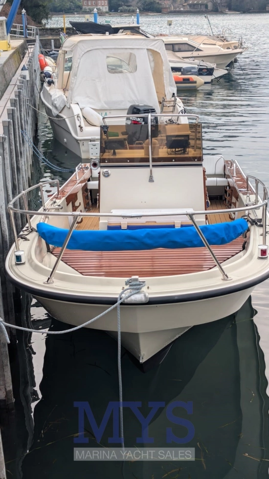 Boston Whaler 22 Outrage usado à venda