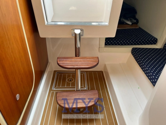 Mano Marine 25 Cruiser usado à venda