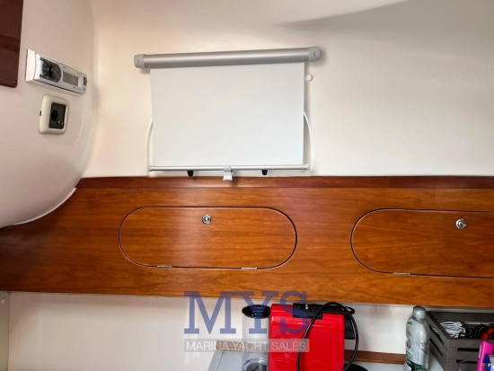 Mano Marine 25 Cruiser usado à venda