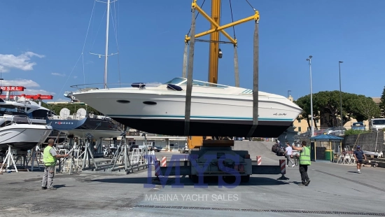 Sea Ray 27 Overnighter usado à venda