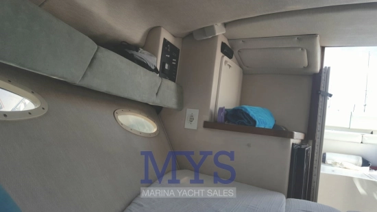 Sea Ray 27 Overnighter usado à venda