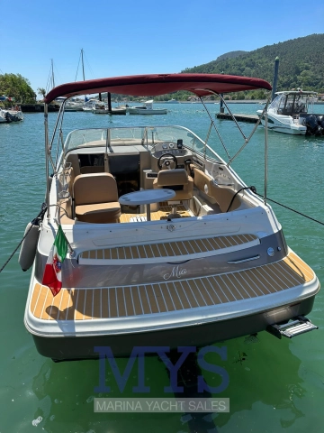 Maxum 2300 SC usata in vendita
