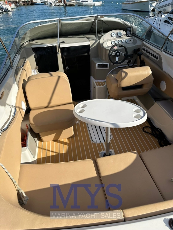 Maxum 2300 SC usado à venda