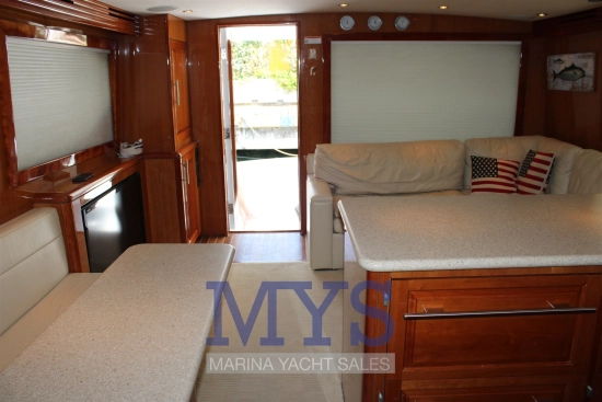 Hatteras Yachts 54 Convertible usata in vendita