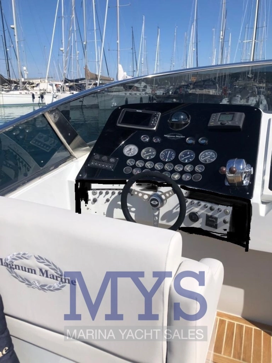 Magnum Marine 40 de segunda mano en venta
