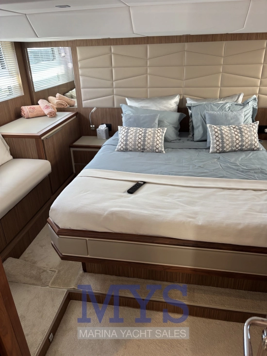Cayman Yachts 520 FLY de segunda mano en venta
