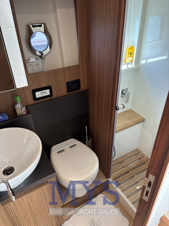 Cayman Yachts 520 FLY de segunda mano en venta
