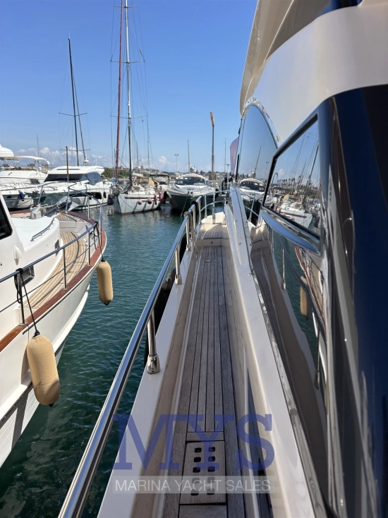 Cayman Yachts 520 FLY de segunda mano en venta