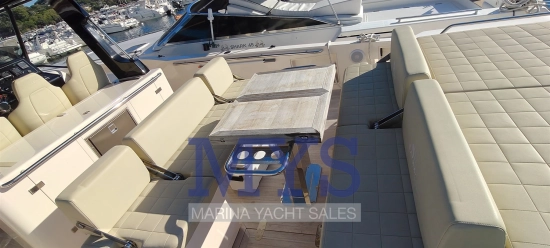 Cayman Yachts 400 WA usado à venda